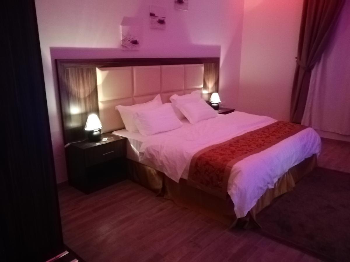 Al Worod Al Thahabia Chalets Abha Exterior foto